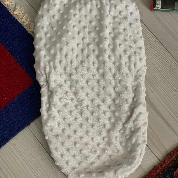 Blankets and Beyond Swaddle Blanket. Size 0-3 m - Picture 8 of 8